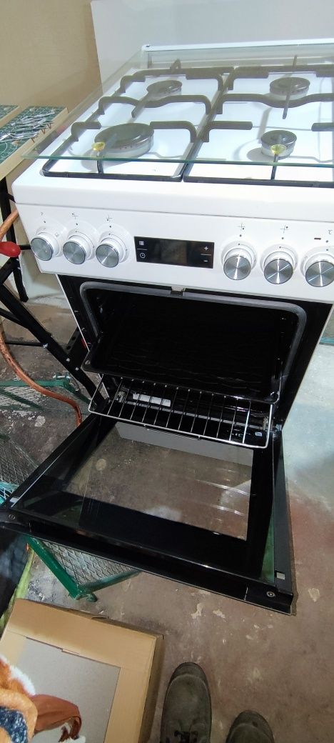 Kuchenka elektryczno gazowa Beko