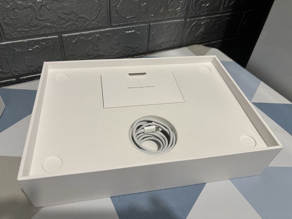 Продам Ноутбук Apple MacBook Air M1 13.3'' 256Gb MGN63 Space Grey 2020