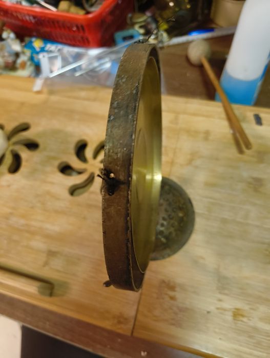 Stary gong  metalowy
