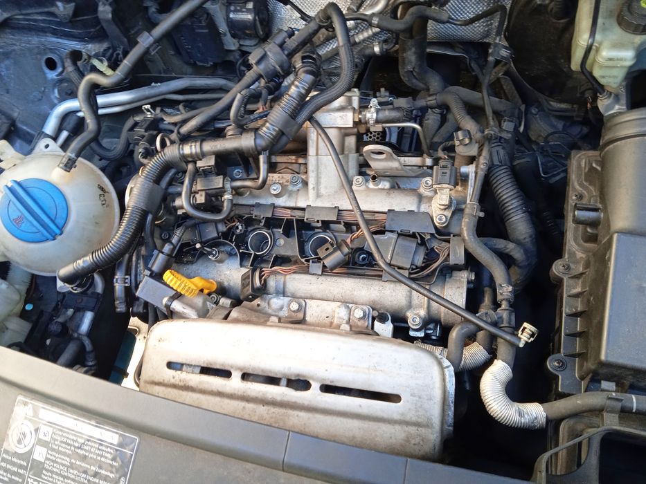 Silnik słupek VW Touran 1.4 TSI kod BMY