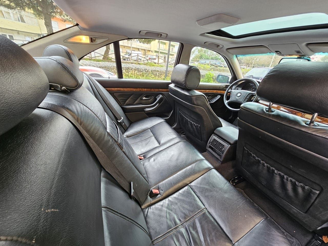 BMW 528I automática