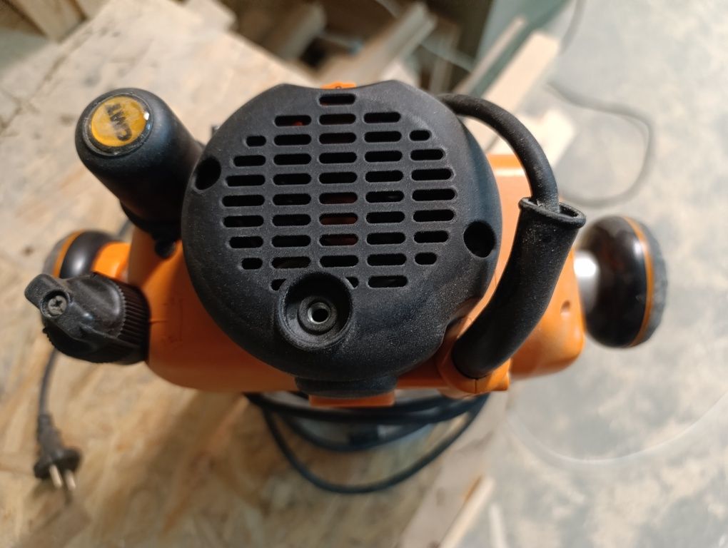 Frezarka cmt 7e 8-12,7mm 2400w