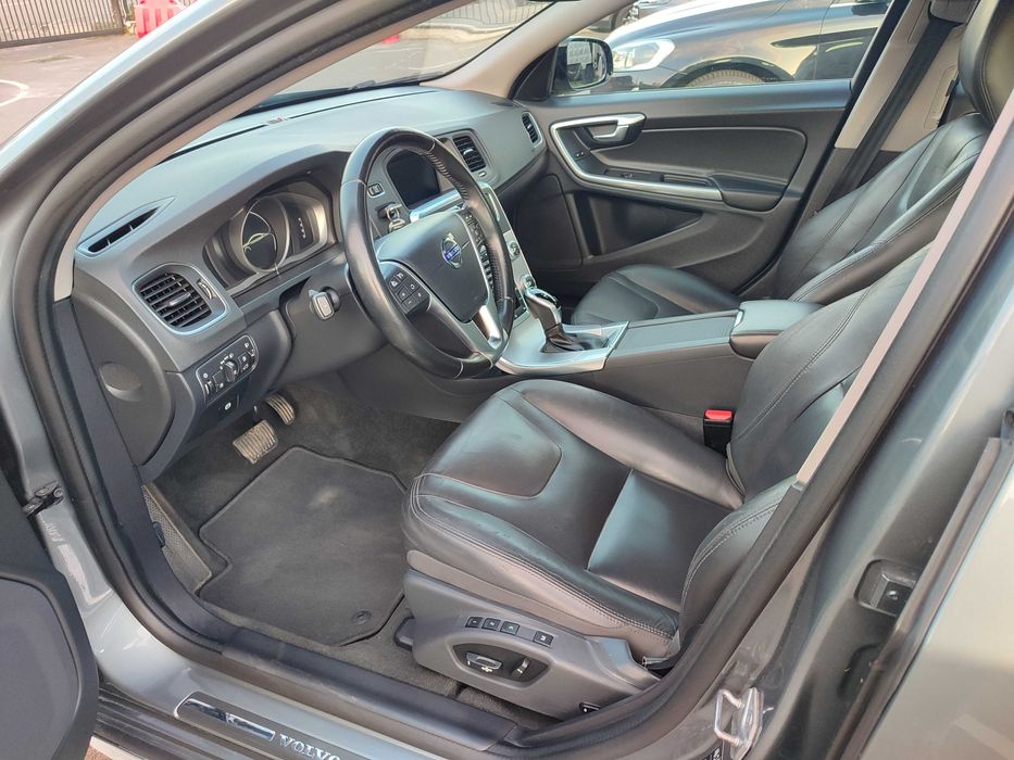 Volvo S60  CROSS COUNTRY 2018 рік, 2,0, дизель, з Італії ВІДЕО