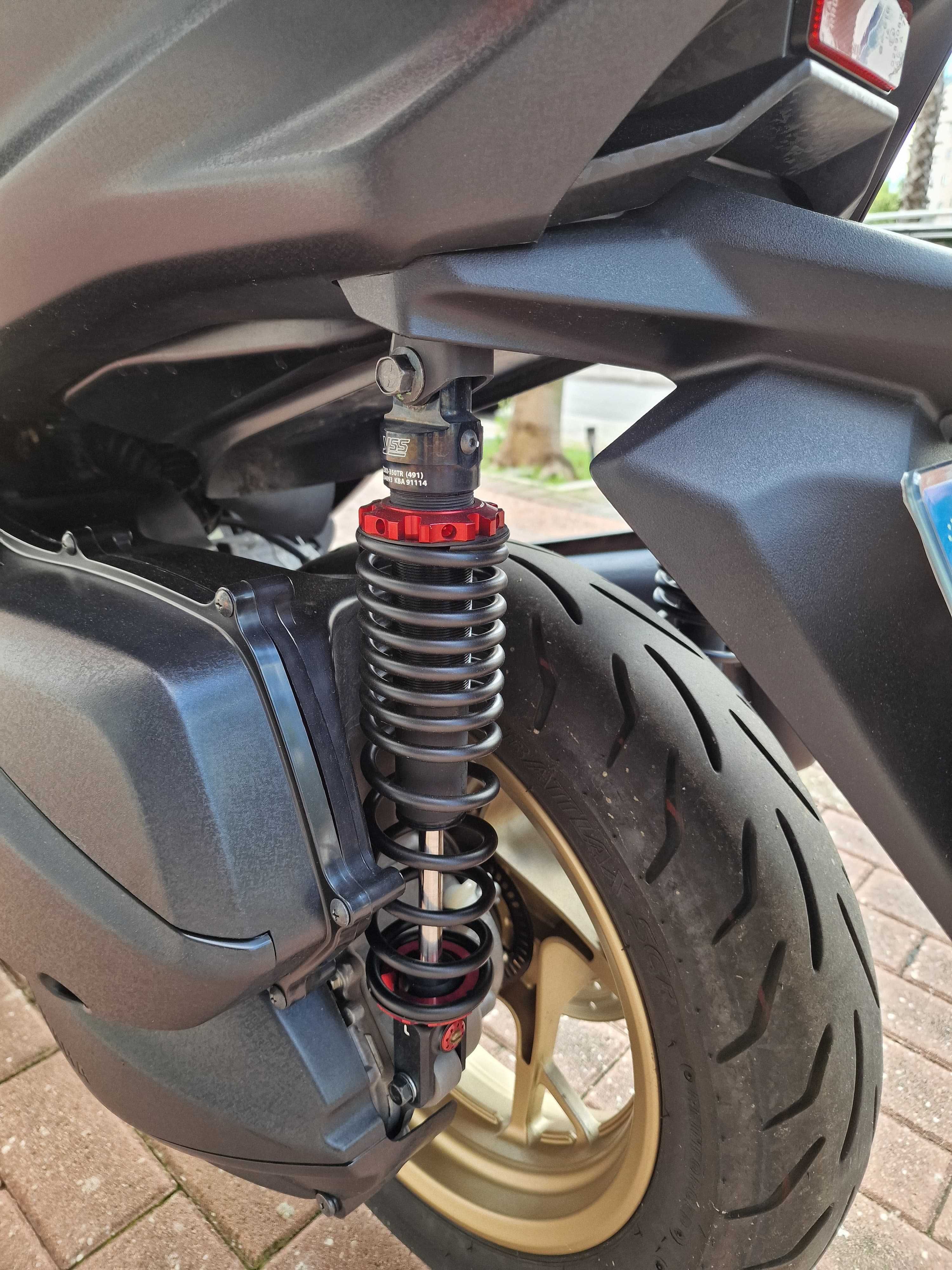YAMAHA XMAX300 EM ESTADO NOVO