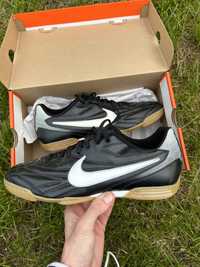 Футзалки Nike Premier Кожа 3 Ic Black White Артикул : 442466-010