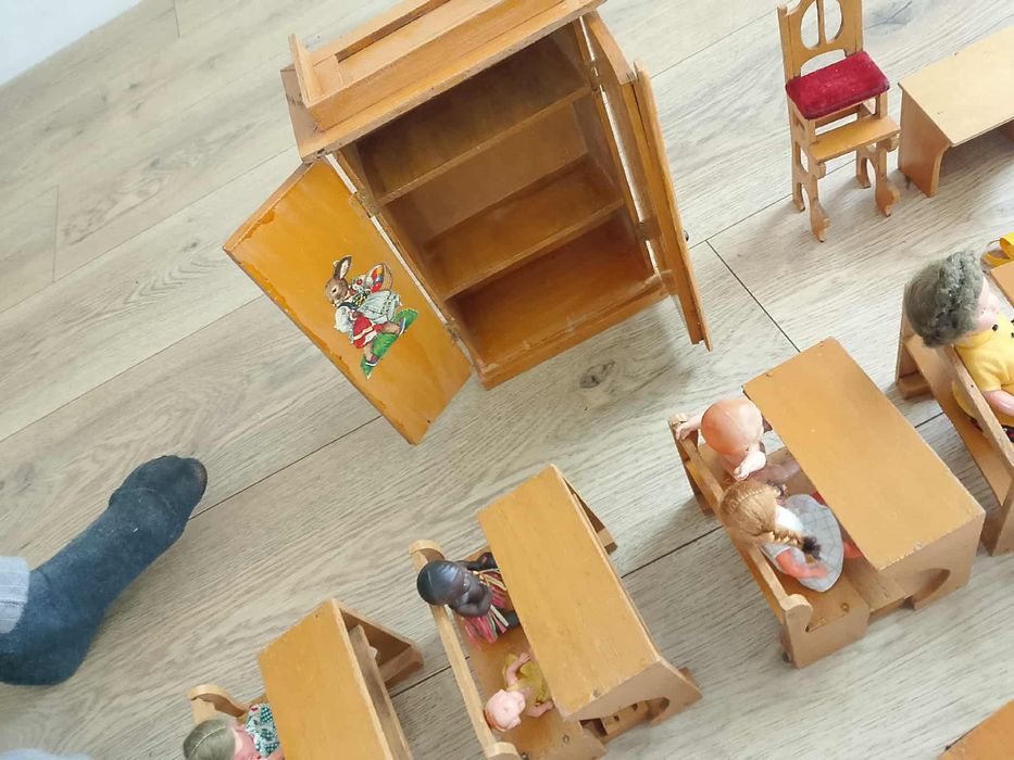 Oryginalna mini szkoła z PRL-u