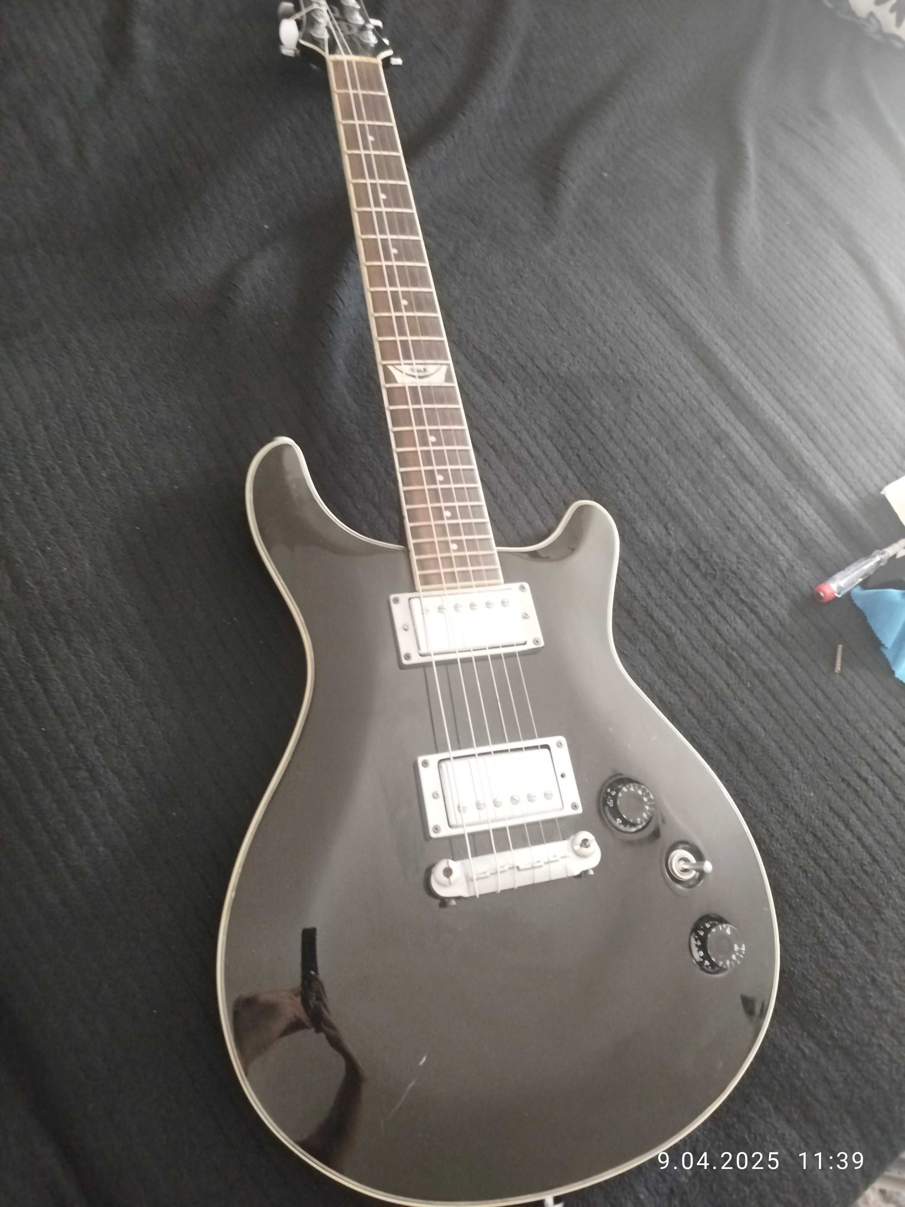 Gitara elektryczna VGS Spirit Select Gloss Black z przystawkami Gibson