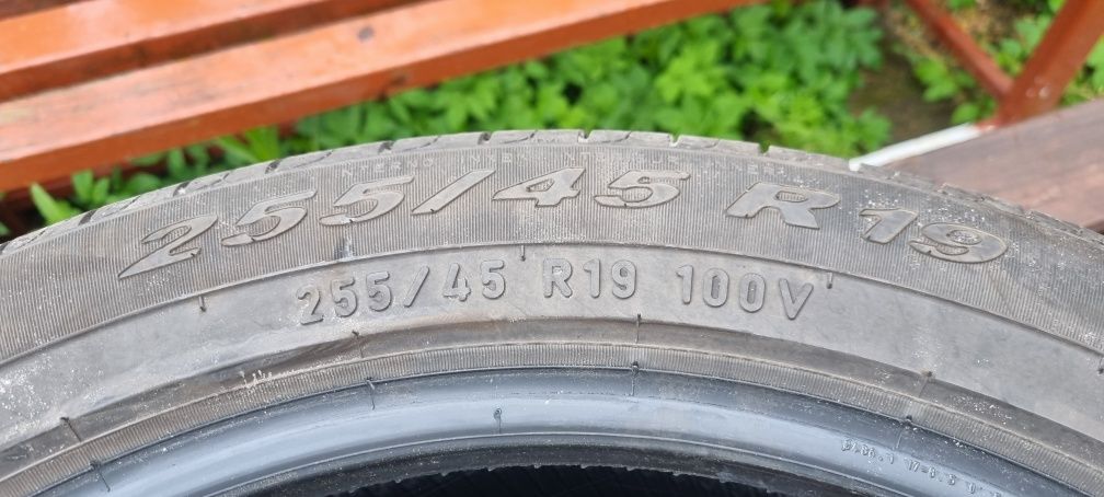 Opony Pirelli Scorpion 255/45 R19 - Seal Inside.