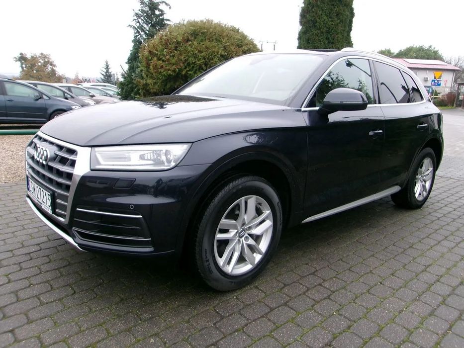 Audi Q5 2.0 benzyna  4x4  Panorama Skóra