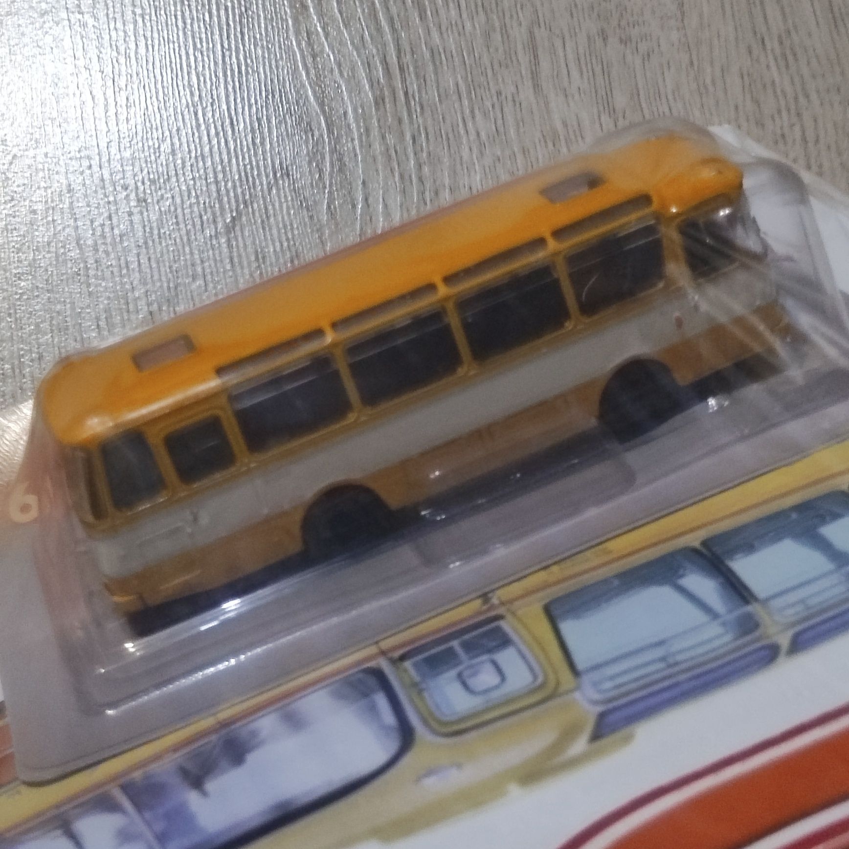 Model Autosan H9-03