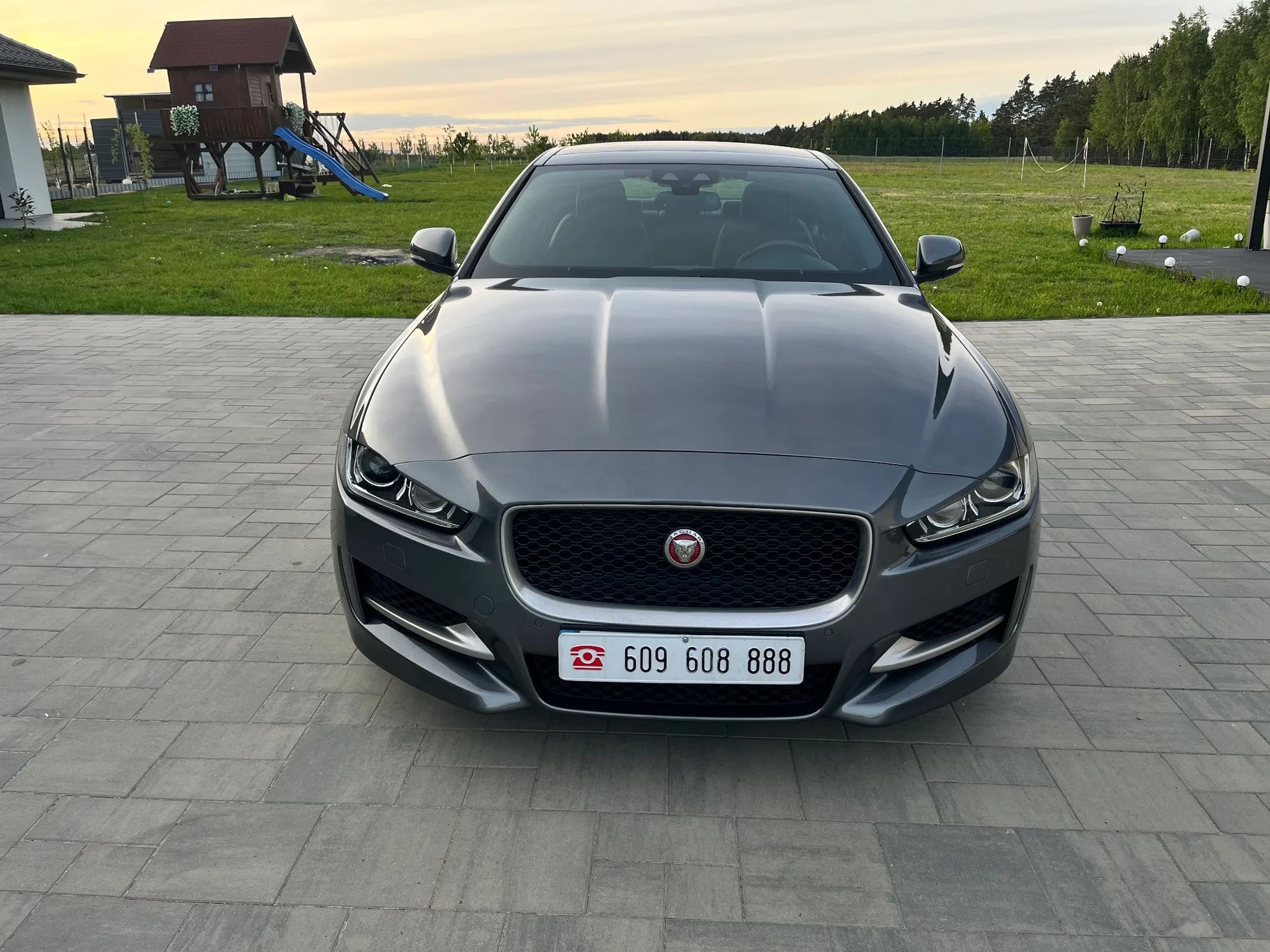 Jaguar XE R-SPORT, 4x4, Automat