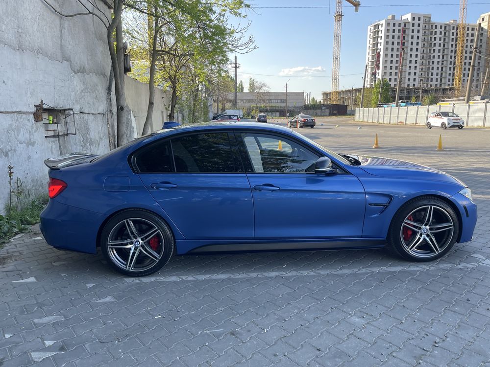 БМВ f30  340i b58.