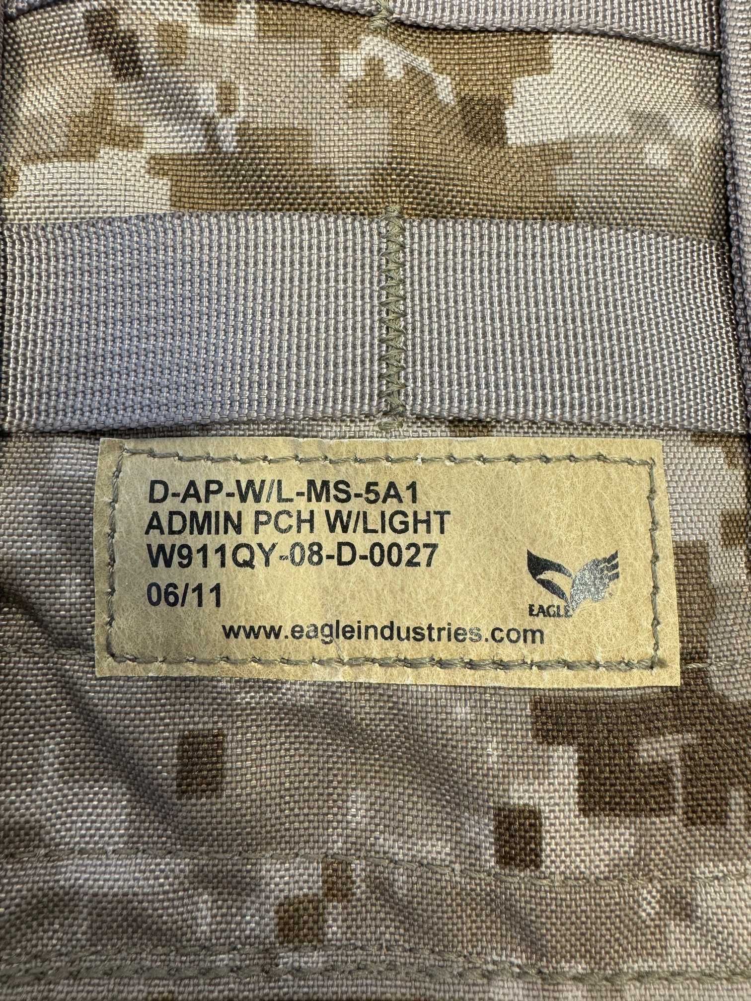 Kieszeń administracyjna Eagle Industries Admin Pouch Light Holder AOR1