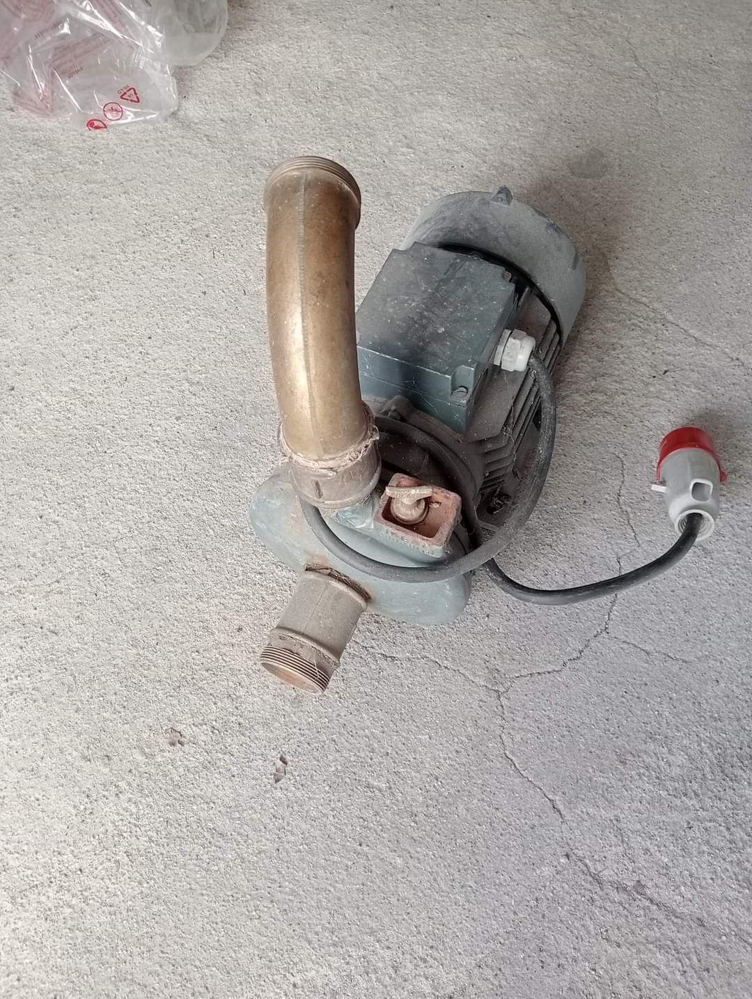 Motor de tirar água - eléctrico EFACEC