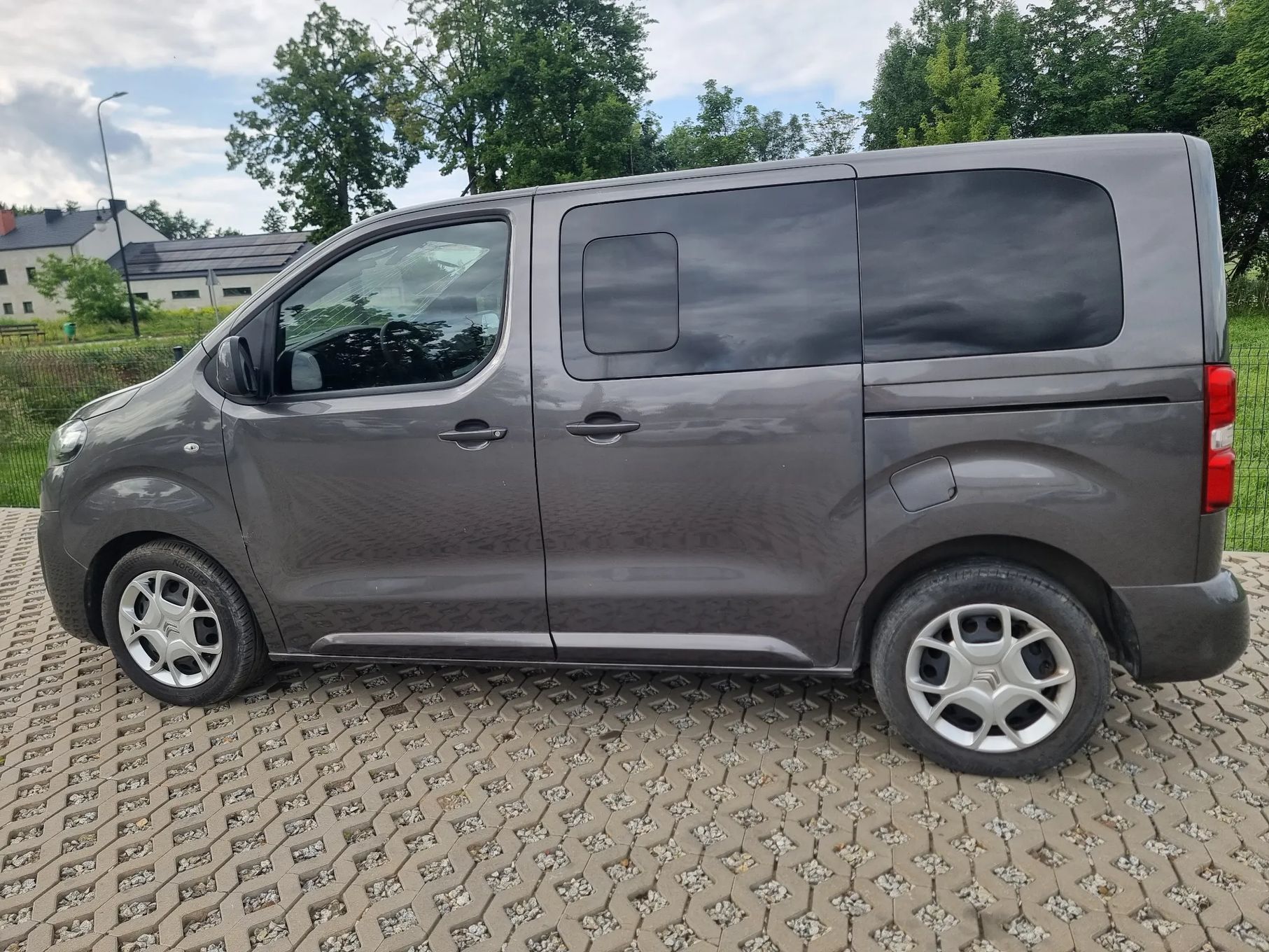 Citroën Jumpy Combi po opłatach,faktura Marża,wersja 8-mio osobowa,samochód jeździ.