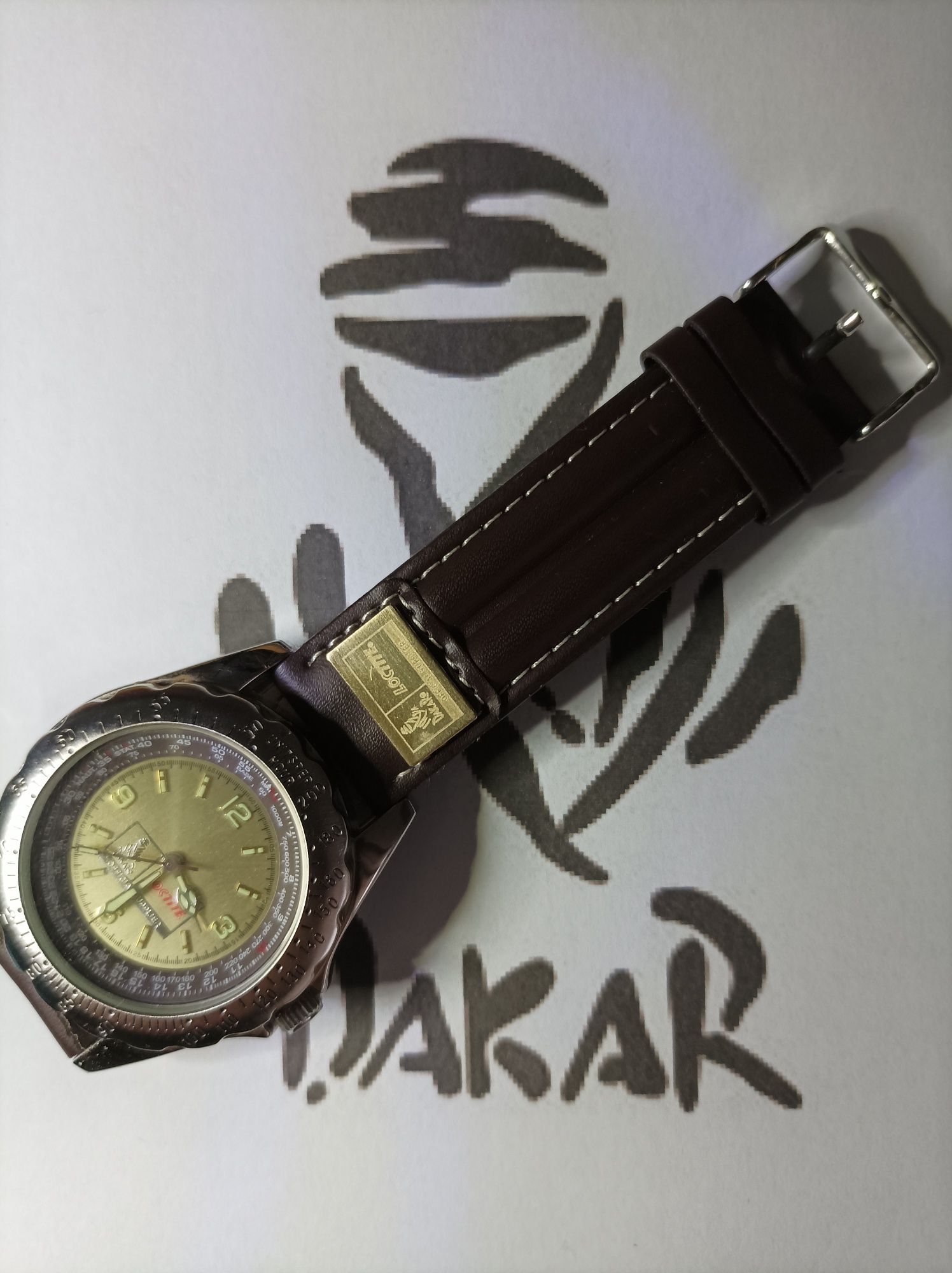 Relógio Dakar com caixa original.