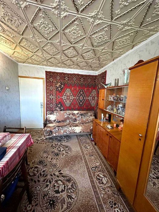 Продам 2кв 533 м/р метро Героев Труда МОЖНО Є-ВІДНОВЛЕННЯ!