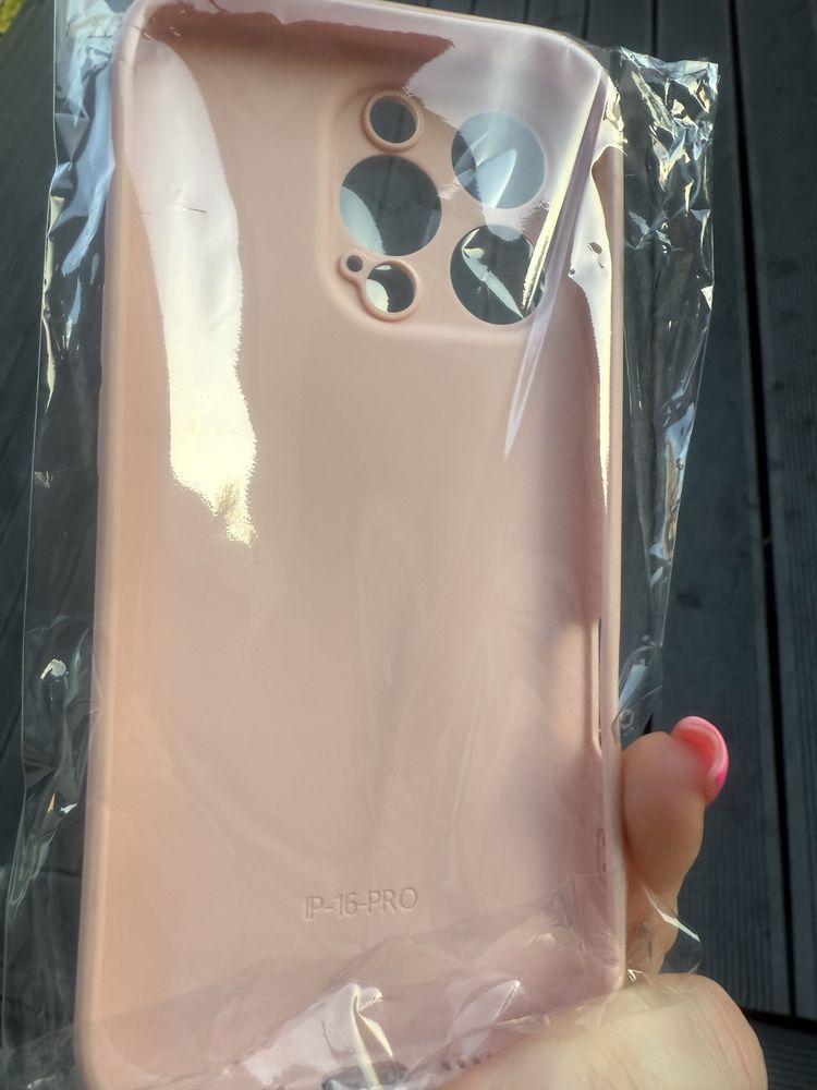 Etui nowy Iphone 16 pro