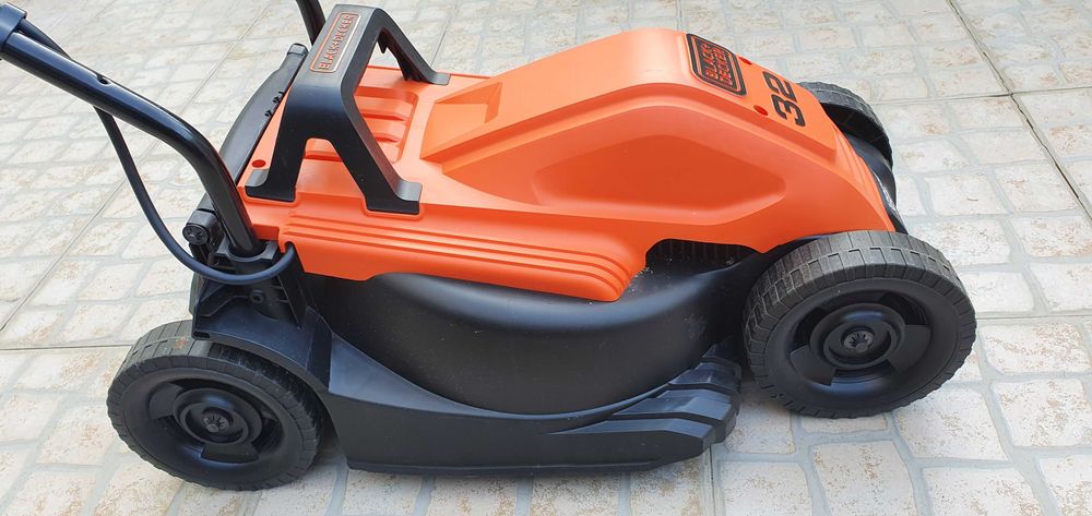 Corta Relva Black and Decker