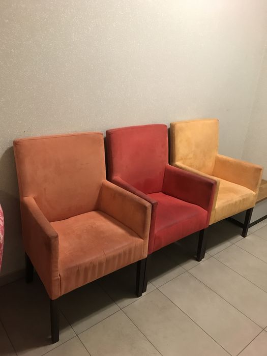 Krzesła / fotele kolorowe