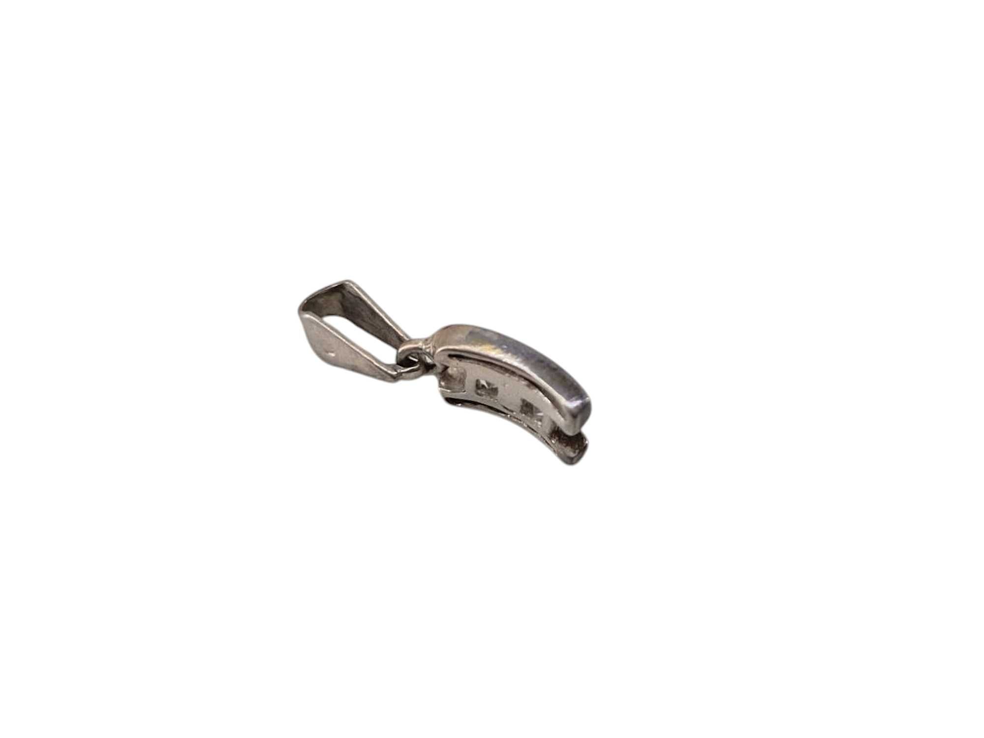 Delikatna srebrna zawieszka 925P 1,06G