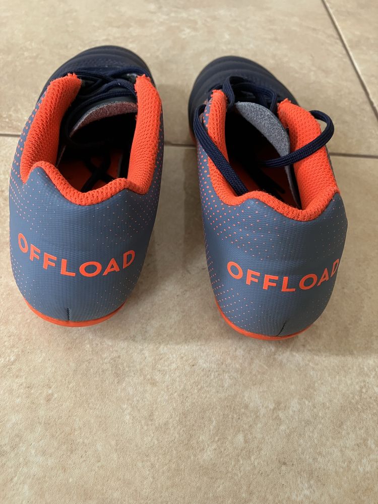 Buty pilkarskie Kipsta r. 35