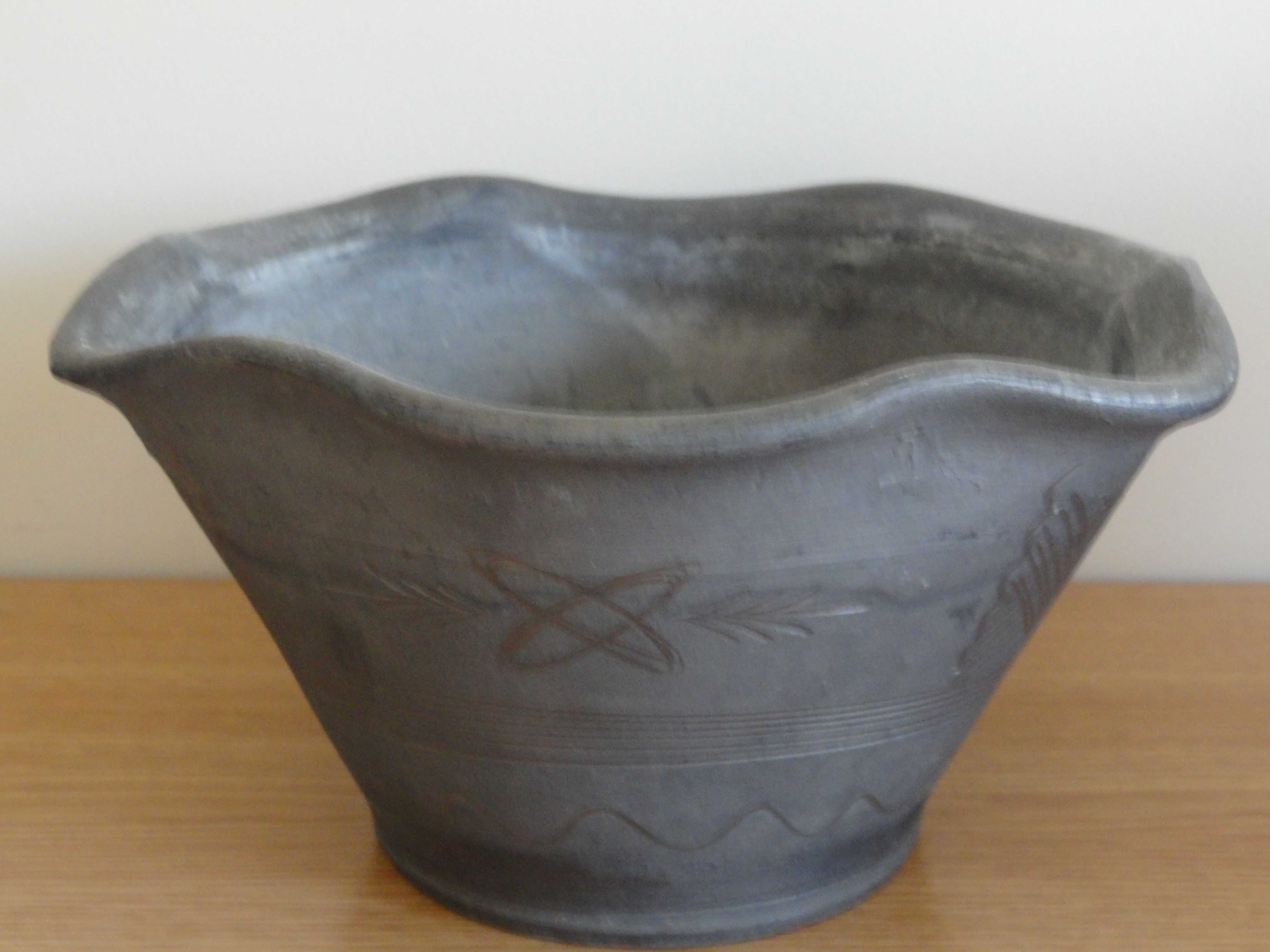 donice gliniane osłonki doniczki ceramiczne