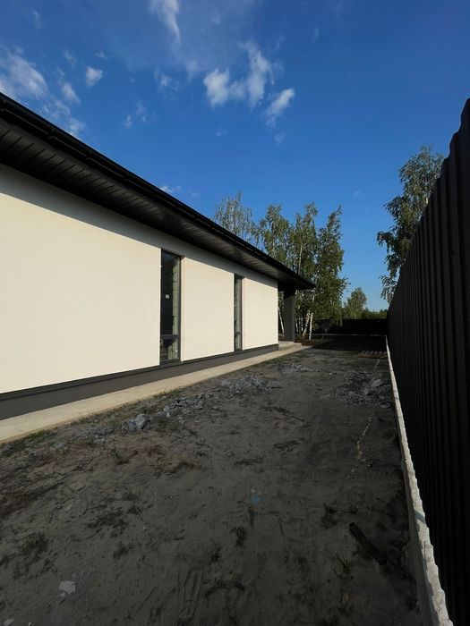 Продаж 1 поверхового будинку з ділянкою 5.5 сотки ,120м2.