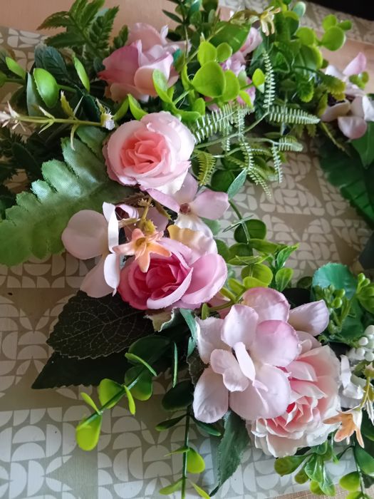 Wianek dekoracyjny na drzwi, rękodzieło