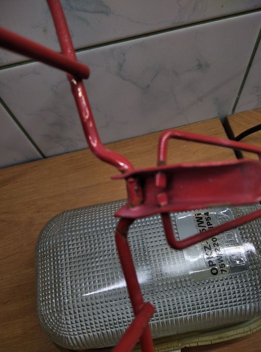 Lampa loftowa industrialna schronowa z dużym gwintem