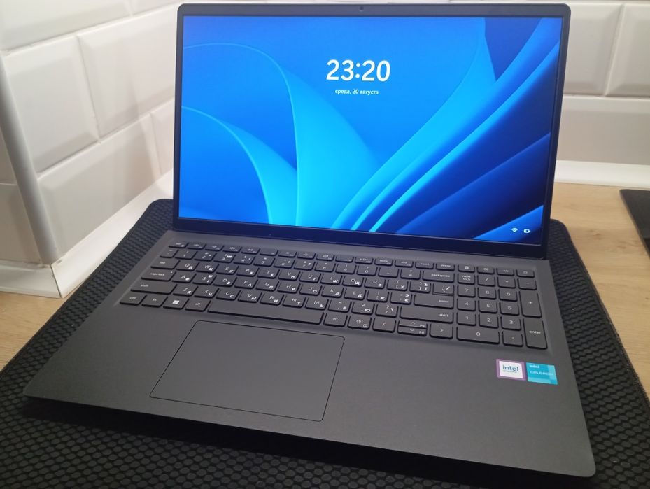 Ноутбук Dell inspiron 3511 (В хорошому стані) 16GB, 256 SSD