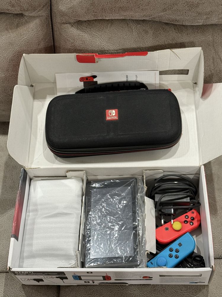 Nintendo Switch com capa de transporte