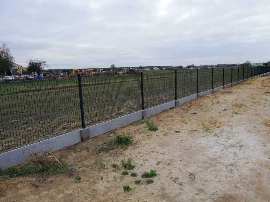 Panele ogrodzeniowe, podmurówka betonowa , słupki ogrodzeniowe