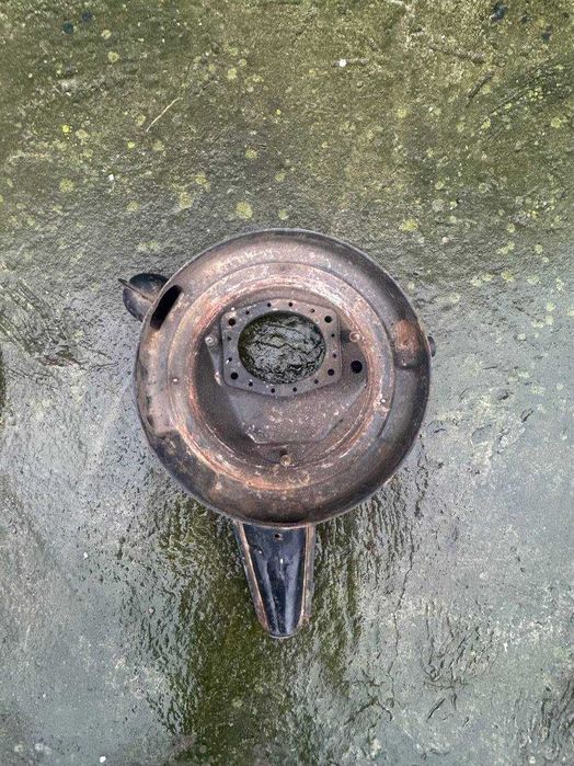 Продам коробка корпус повітряний фільтр,каструля,ВАЗ/ваз 2101-07.