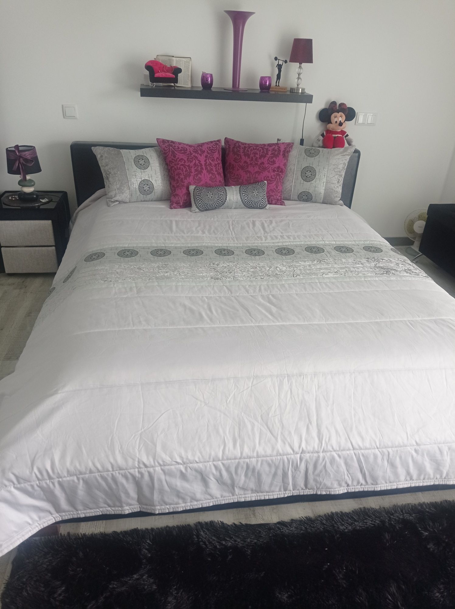 Cama preta ecopele grande