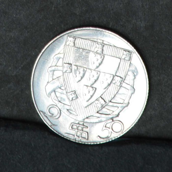 Portugal 2,5 escudos 1951 - olx X10385