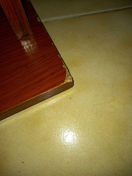 Móvel para Tv em aglomerado revestido de folha de madeira