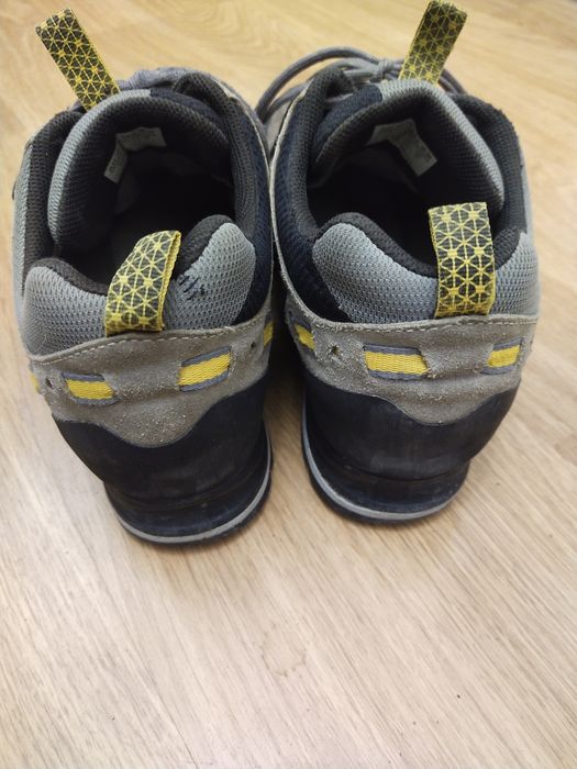 Тренінгові кросівки GARMONT DRAGONTAIL. 43 - 44 розмір, 28 см.