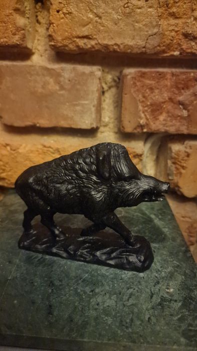 Sprzedam figurke aluminiowa dzik