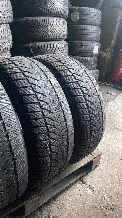 235.60.18 Dunlop 4шт зима склад шини резина з Европи БВ Харків 60
