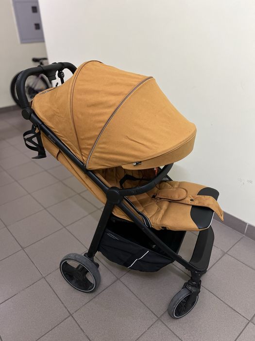 Carello bravo прогулянкова коляска