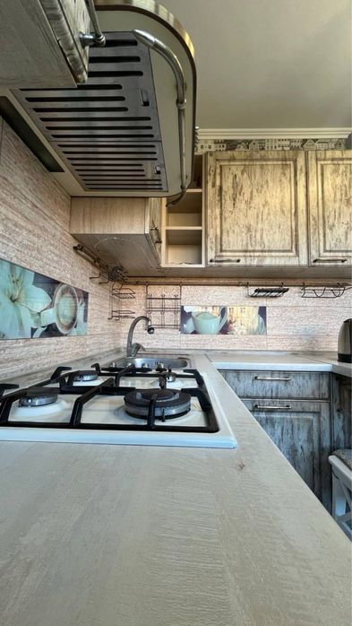 Здам трикімнатну квартиру в оренду в центрі міста Вишневе