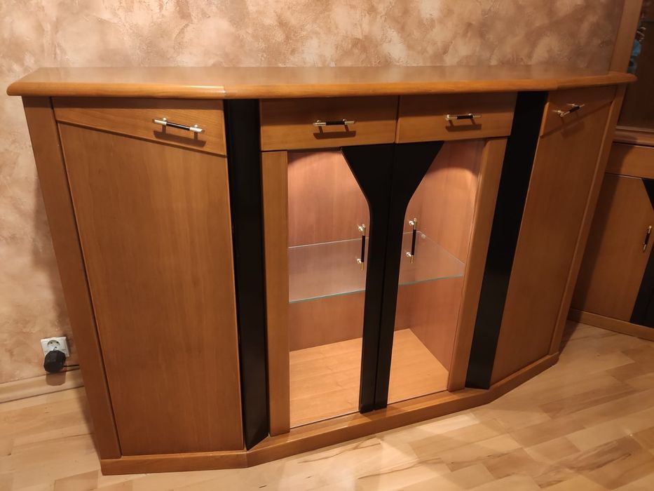 Meble drewniane, komoda, witryna narożna