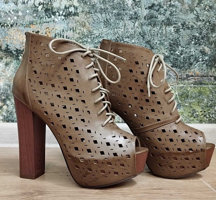 Ботильйони з перфорацією ,37 р