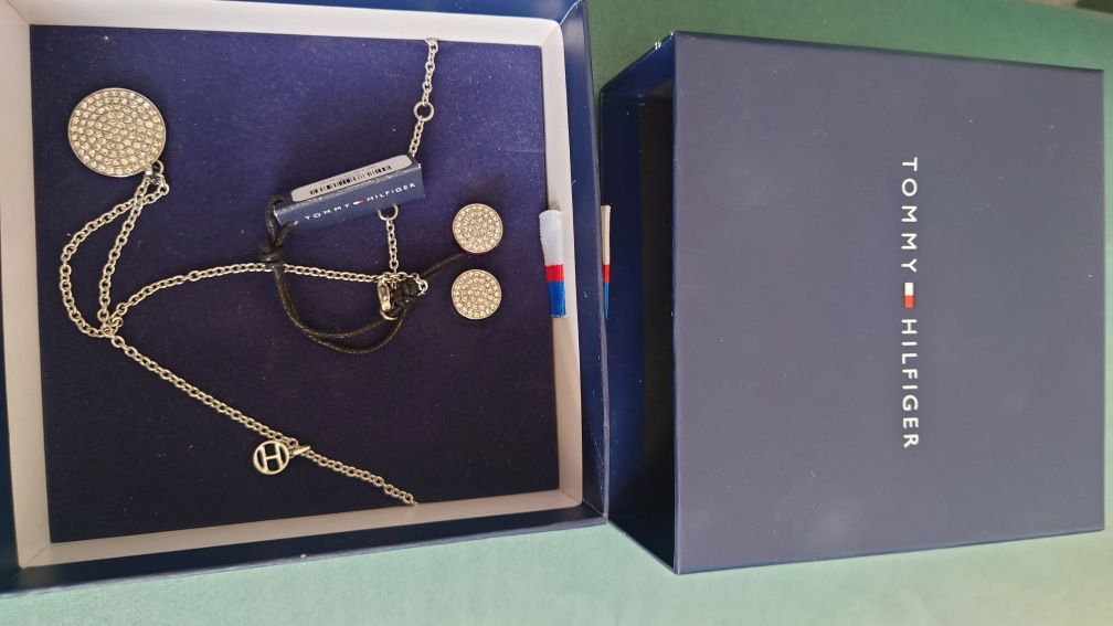 Naszyjnik,kolczyki,komplet biżuterii Tommy Hilfiger