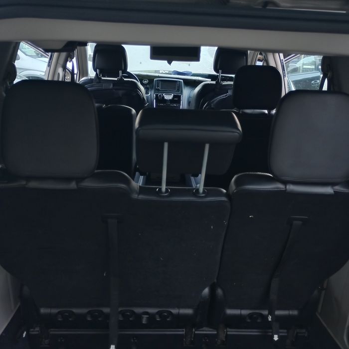 Chrysler Town & Country Fotele  kanapa wnętrze komplet