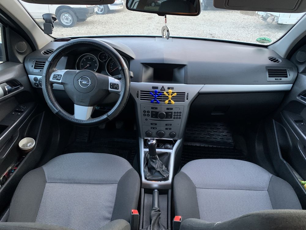 Продається Opel Astra h 1.9 дизель