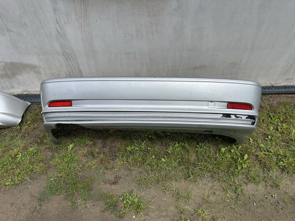 Sprzedam komplet zderzaki i progi bmw e46 coupe/cabrio przed lift