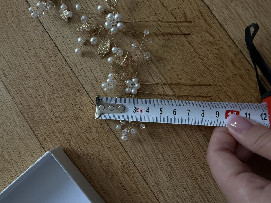 Kokówki i kolczyki ze sztucznymi perłami