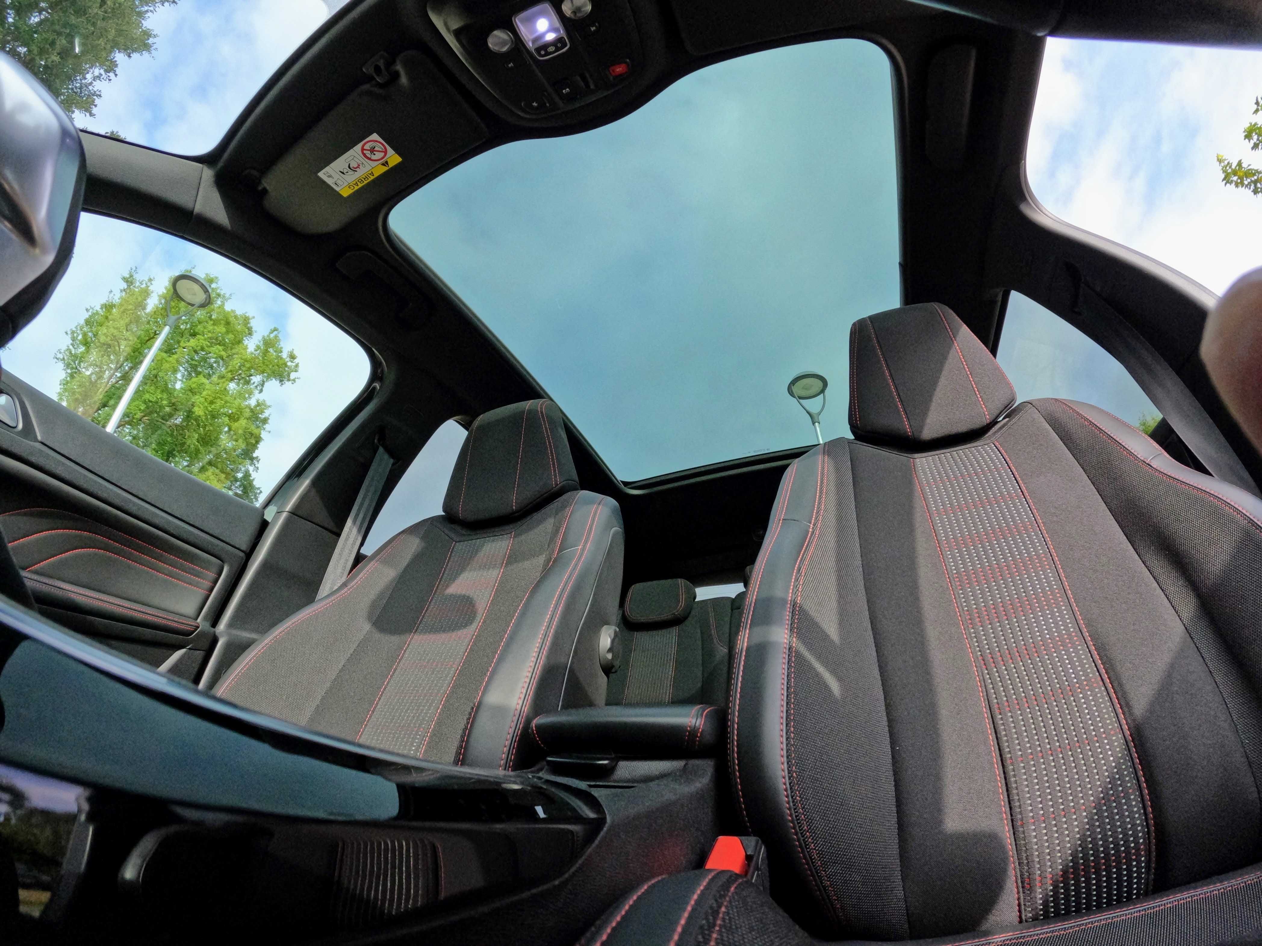PEUGEOT 308 II Hatchback 1.6 HDi / BlueHDi